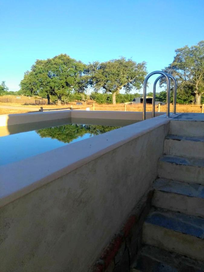 Espeja Eco-Lodge En La Reserva Privada Campanarios De Azaba - Proyecto De Conservacion المظهر الخارجي الصورة
