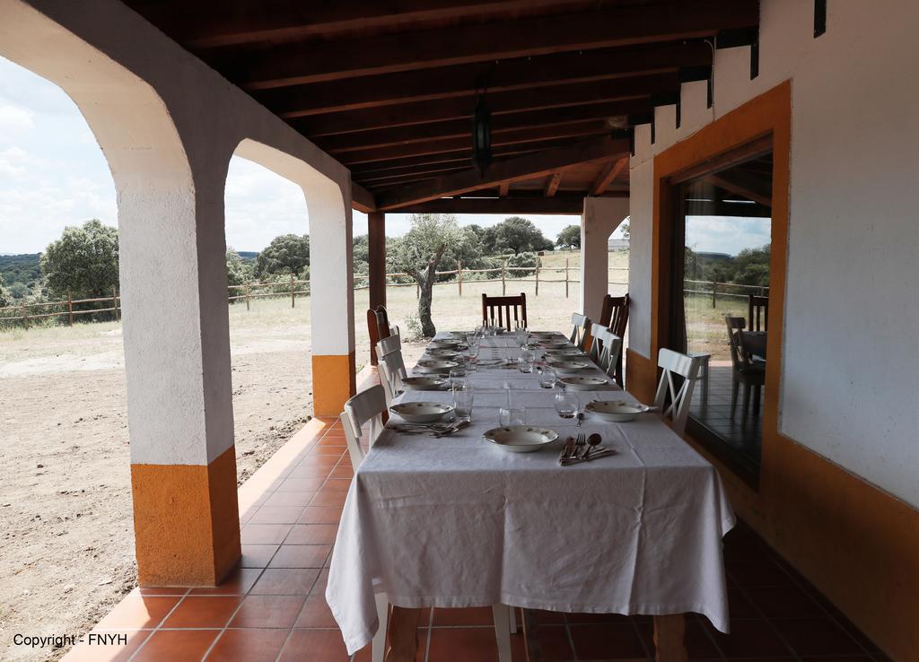Espeja Eco-Lodge En La Reserva Privada Campanarios De Azaba - Proyecto De Conservacion المظهر الخارجي الصورة